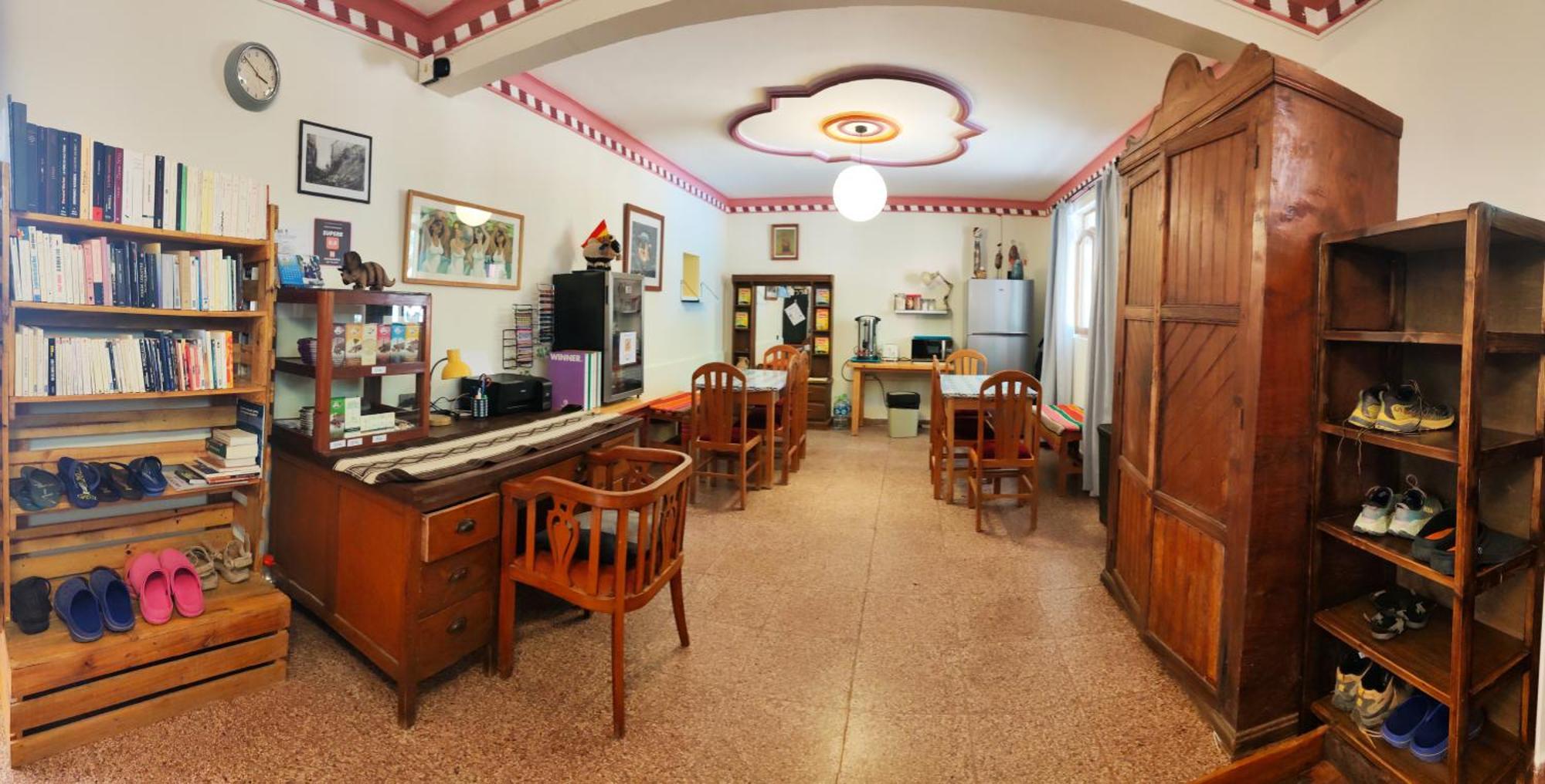 Hostal Margaritas - Torotoro ภายนอก รูปภาพ